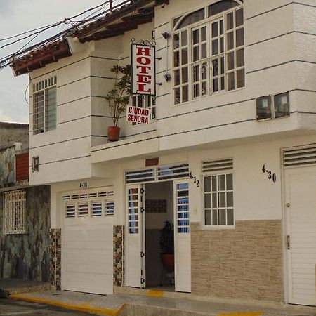 Hotel Ciudad Senora Buga Guadalajara de Buga Exterior foto