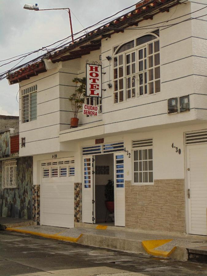 Hotel Ciudad Senora Buga Guadalajara de Buga Exterior foto