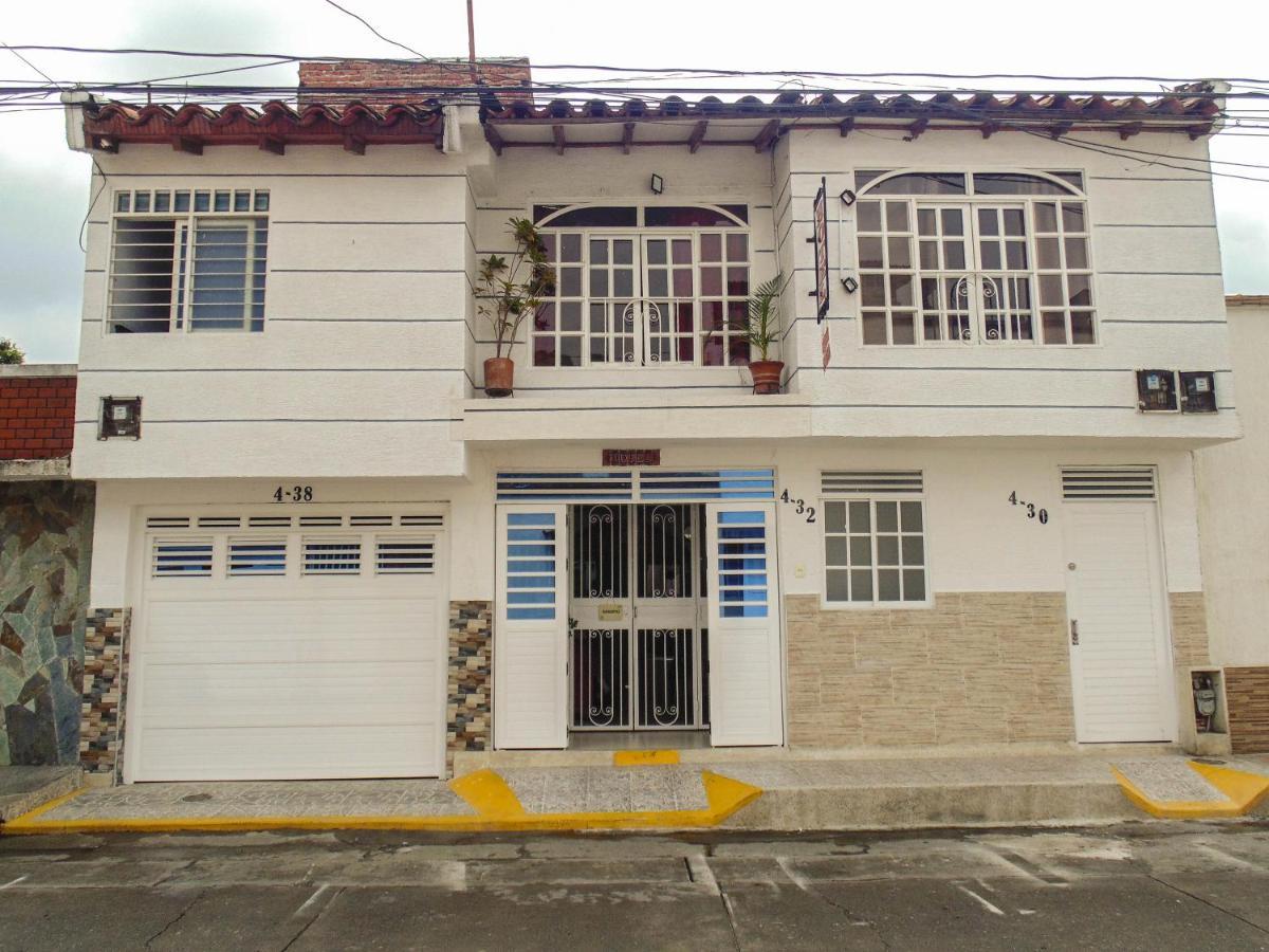 Hotel Ciudad Senora Buga Guadalajara de Buga Exterior foto